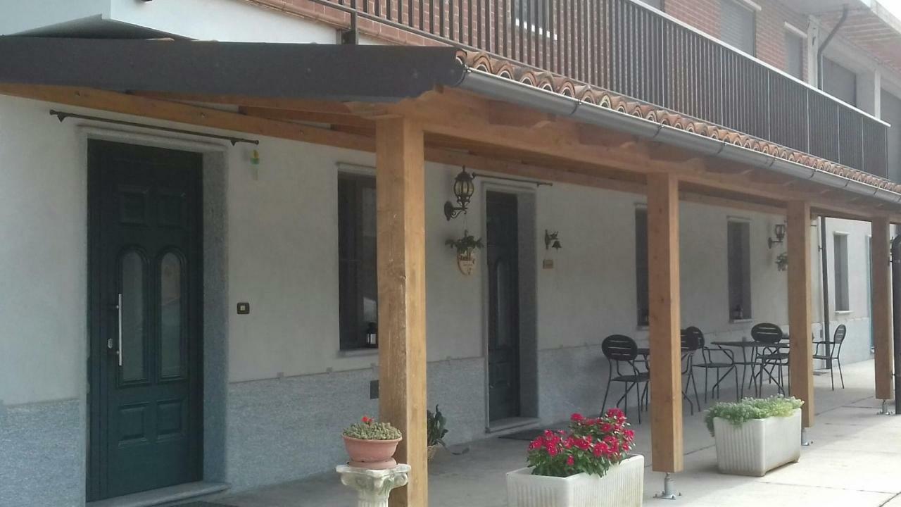 ネイヴェ Cascina Longoriaヴィラ エクステリア 写真